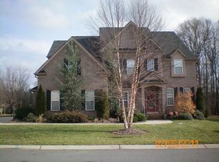 710 Castlestone Ln, Matthews, NC 28104