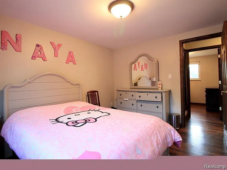 5363 English Dr — Photo 31