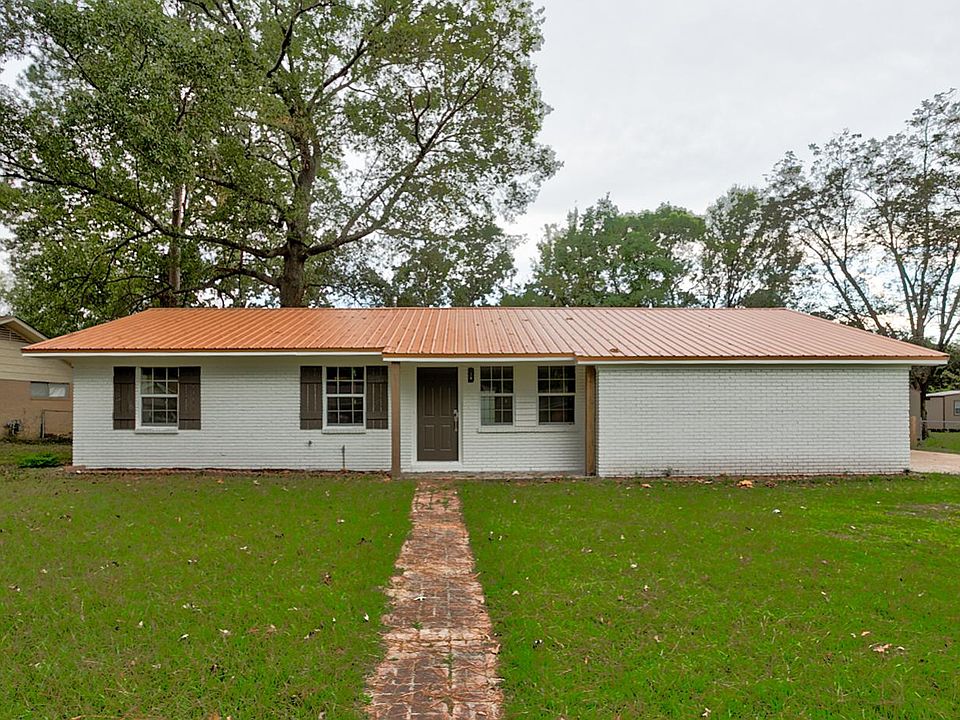 1st image of 631 Mary Ann Dr