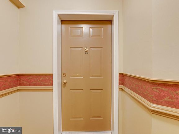 4th image of 2604 Clarion Ct APT 102