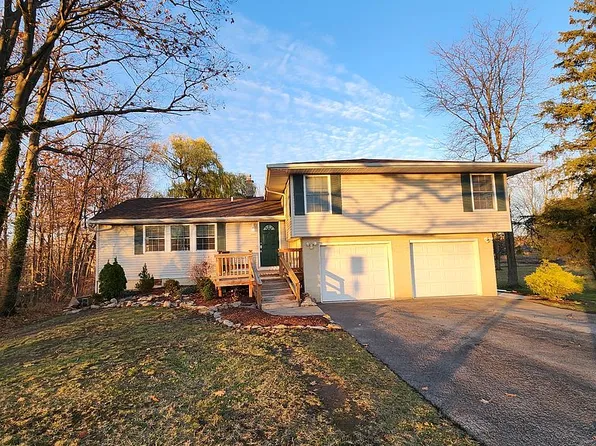 2443 Upper Mountain Rd, Sanborn, NY 14132