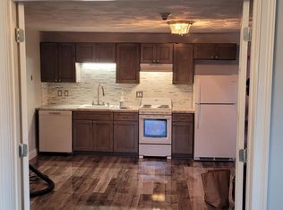 482 Broadway St #3, Providence, RI 02909