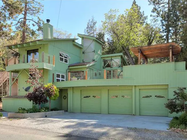 368 Vista Ln, Sugarloaf, CA 92386