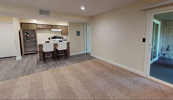 Amberwood Garden Apartments — Photo 18