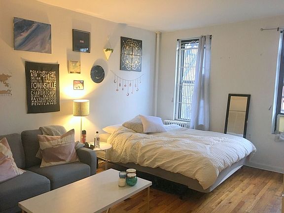 5th image of 428 W 46th St APT 3D