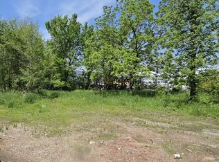 4018 E 16th St, Des Moines, IA 50313