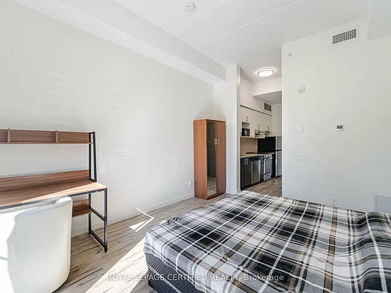 77 Leland St #108 — Photo 14