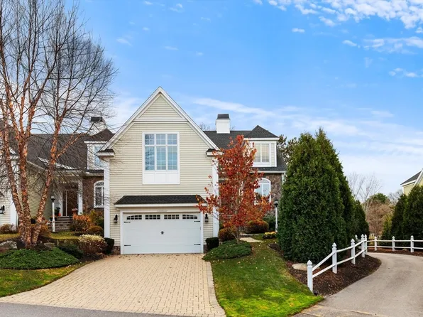 37 Crenshaw Ln #37, Andover, MA 01810