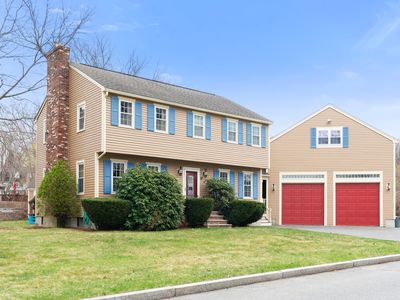 10 Meghann Ln, Lowell, MA, 01852