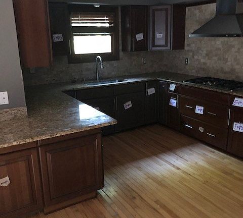 3rd image of 2835 Hillside Dr