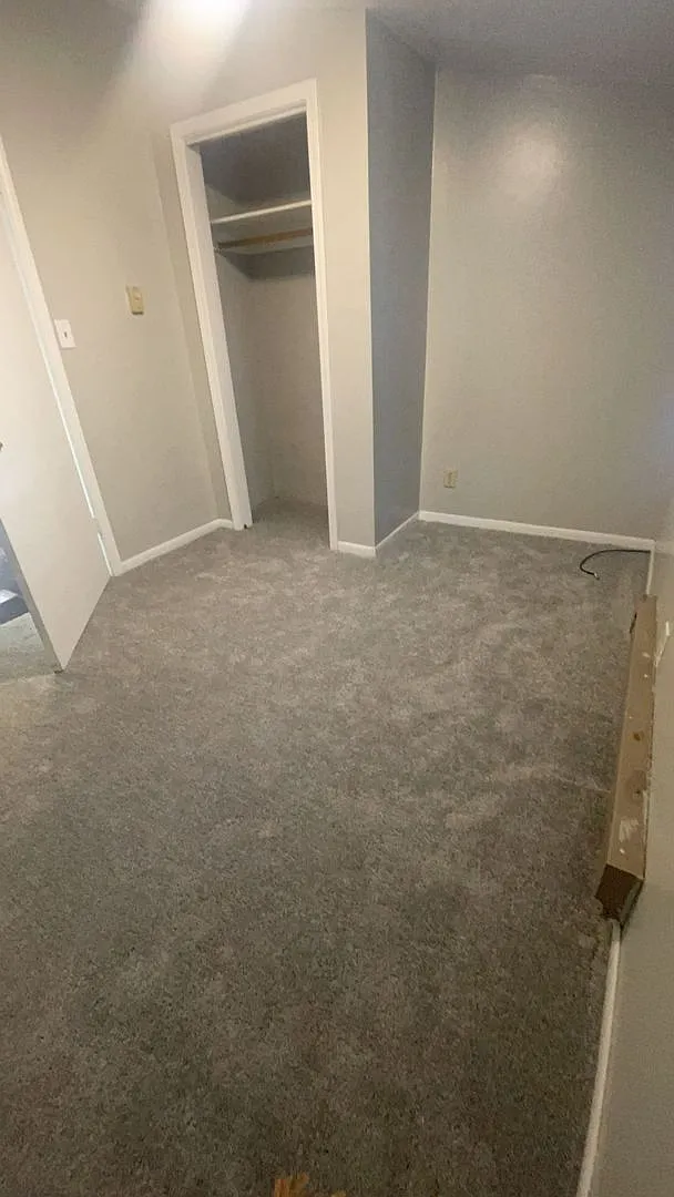 111 1/2 S Dicks St - Your Ball State Home Awaits! Cozy 2-Bedroom Duplex Near Campus — Photo 3