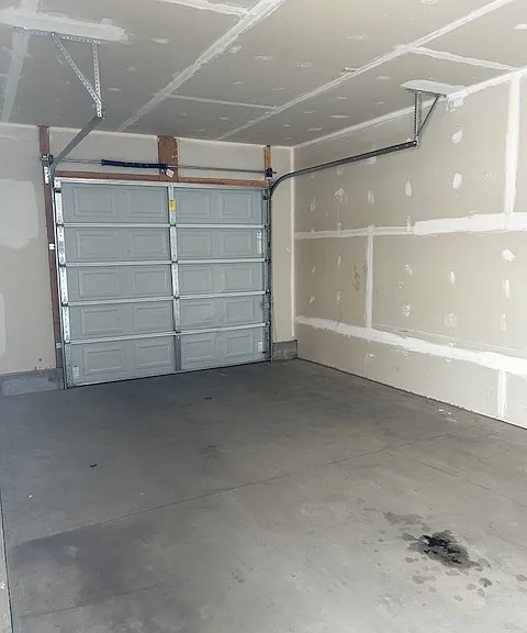 805 W 3rd St #1 — Photo 2