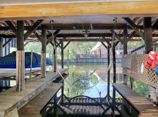 31670 River Pines Dr, Springfield, LA 70462