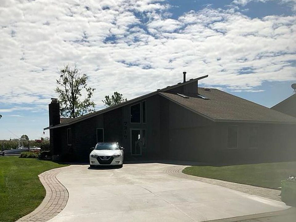 1st image of 7317 Parklane Dr