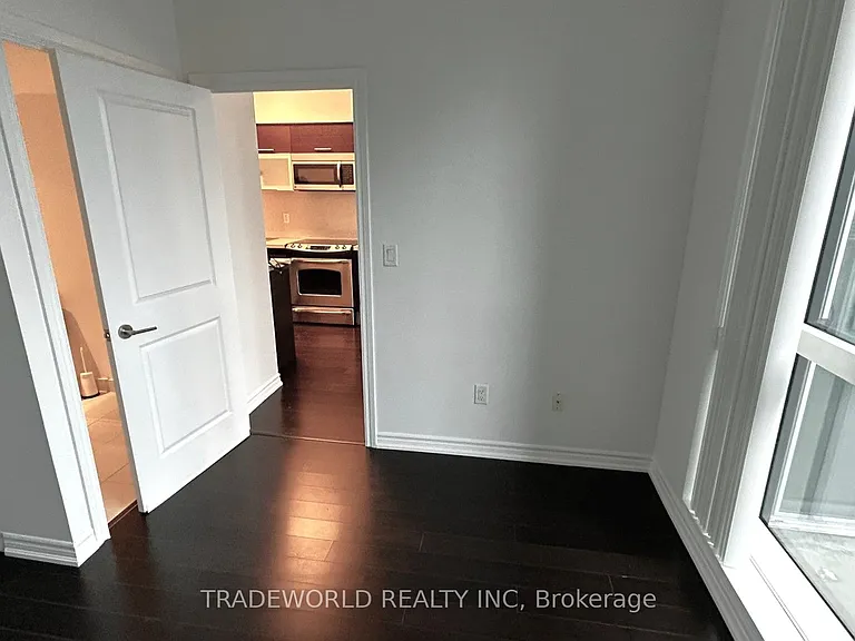 386 Yonge St #3101 — Photo 12