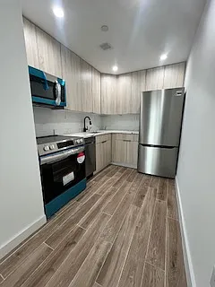 32-24 Steinway St #2B — Photo 1