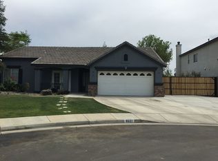 8601 Sandpines Dr, Bakersfield, CA 93312