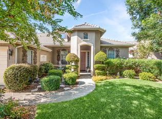 155 W Athens Ave, Clovis, CA 93611