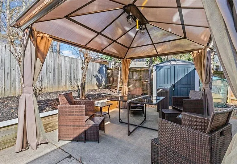 5720 Crow Dr — Photo 18