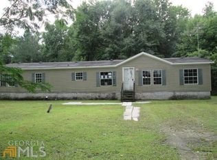 304 Thrift Rd, Woodbine, GA 31569