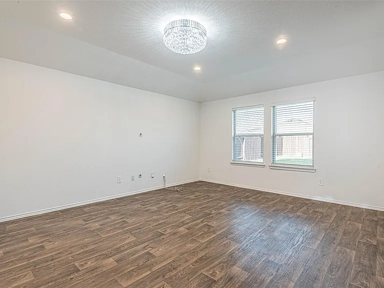 5110 Hedgerose Ln — Photo 7