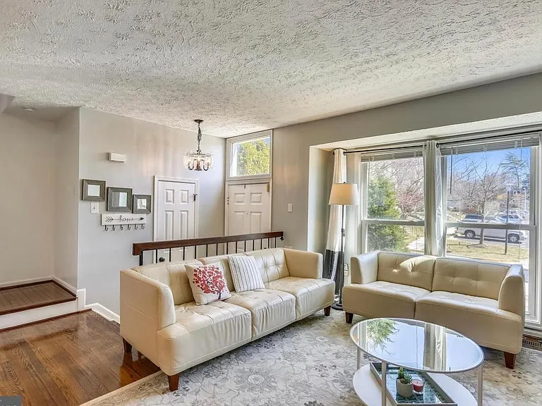 4 Scarlet Sage Ct — Photo 3