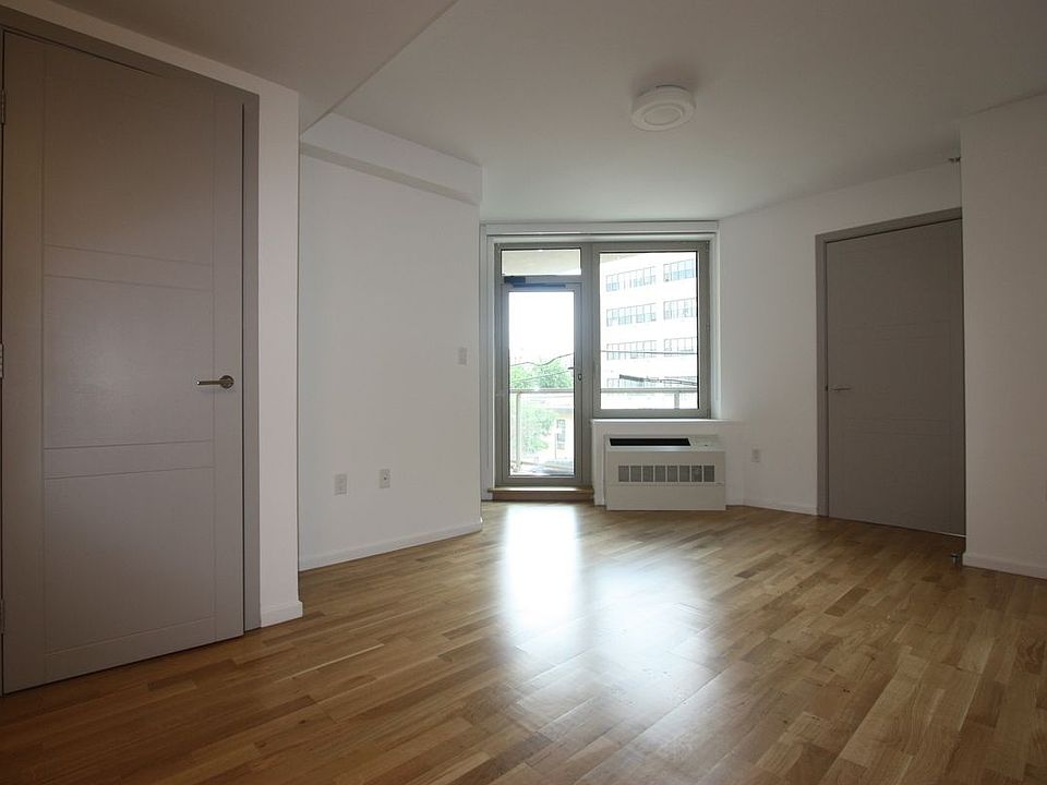 1st image of 505 Saint Marks Ave APT 3R