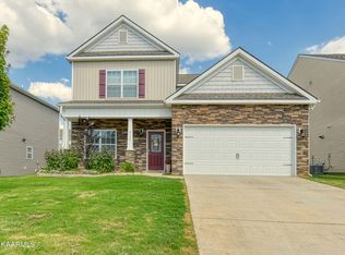 6124 Pembridge Rd, Knoxville, TN 37912