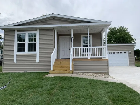 7801 88th Ave #106, Pleasant Prairie, WI 53158