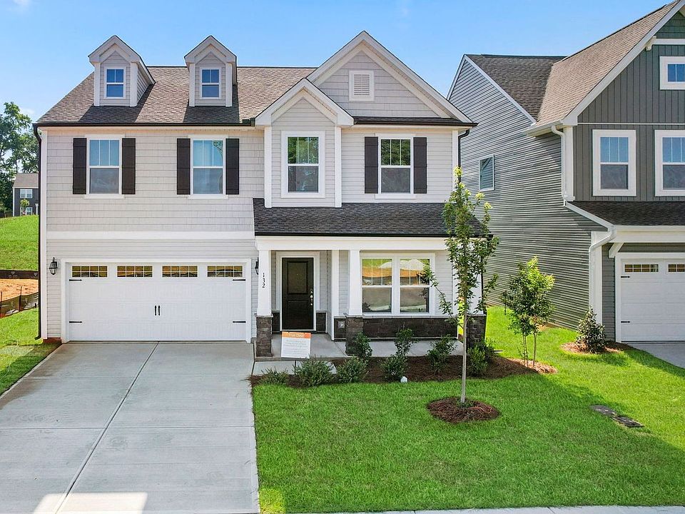 1st image of 132 Silver Moon Ln