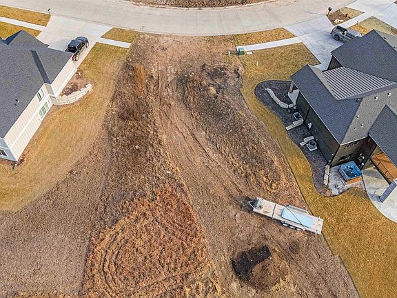 2nd image of 5614 Goheen Dr