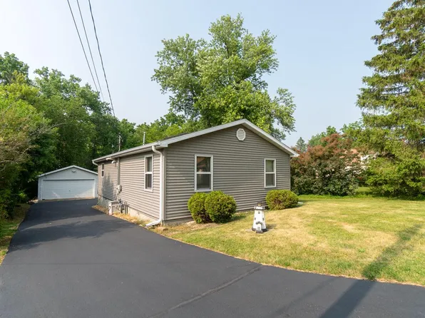 W3672 Glenmore AVENUE, Lake Geneva, WI 53147