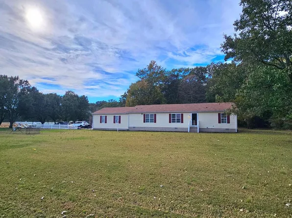 28824 Adkins Rd, Delmar, MD 21875