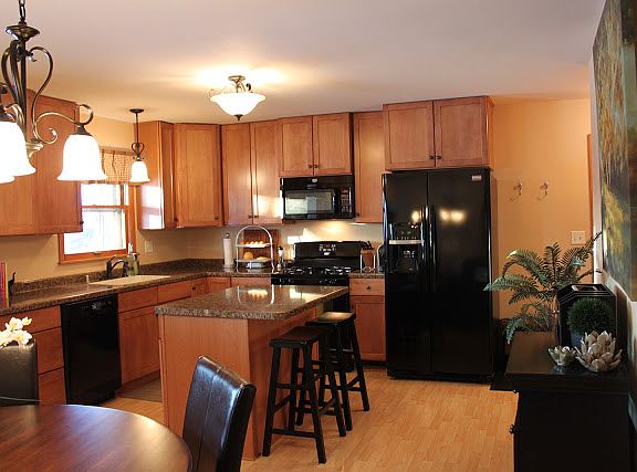 Completely renovated kitchen