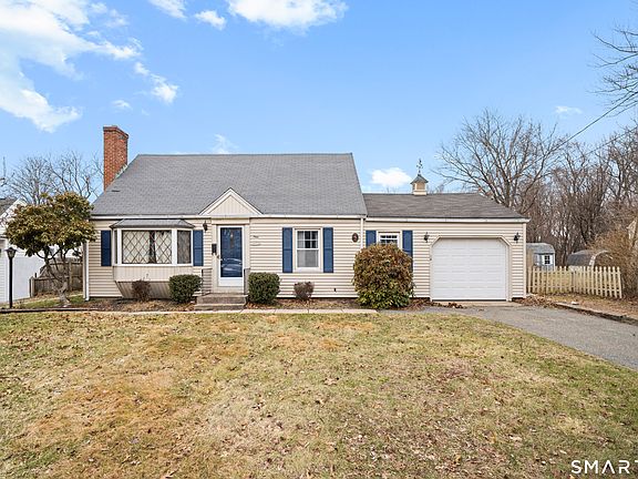 2nd image of 9 Foxcroft Road