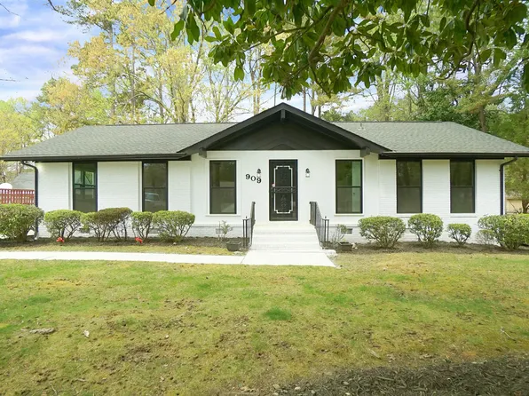 909 Windcrest Rd, Durham, NC 27713