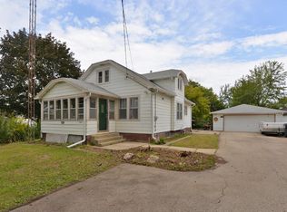 1401 Willow Rd, Mount Pleasant, WI 53177