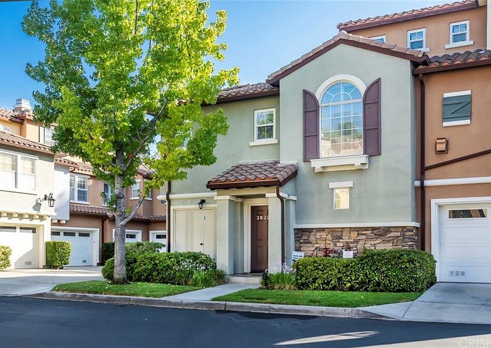 1st image of 28228 Canterbury Ct