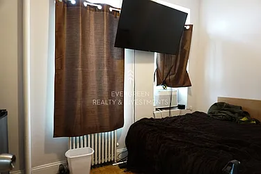 Rented by Evergreen Realty & Investments