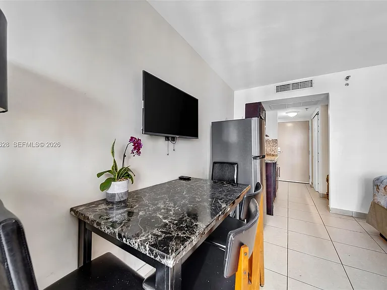 19201 Collins Ave #1117 — Photo 13