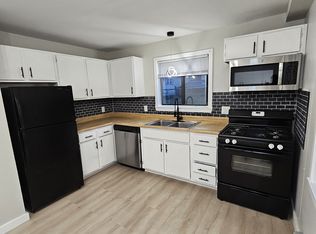 12-14 Northeast St #1L, Woonsocket, RI 02895