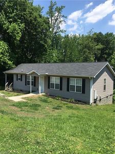 907 Beaumont Ave, Greensboro, NC, 27401