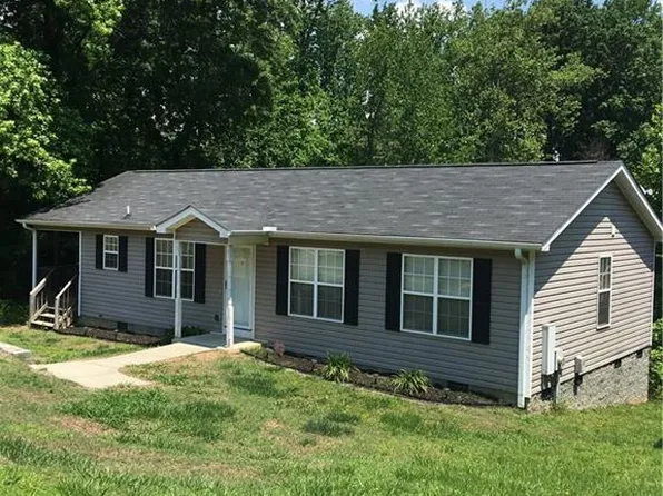 907 Beaumont Ave, Greensboro, NC 27401