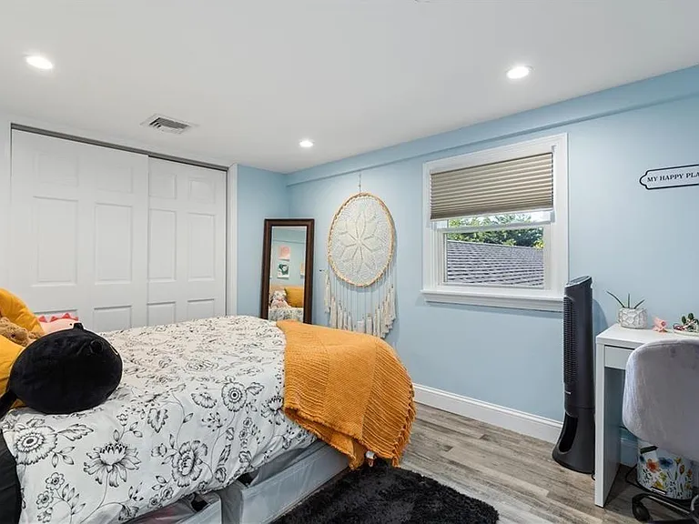 4 James St #2 — Photo 17