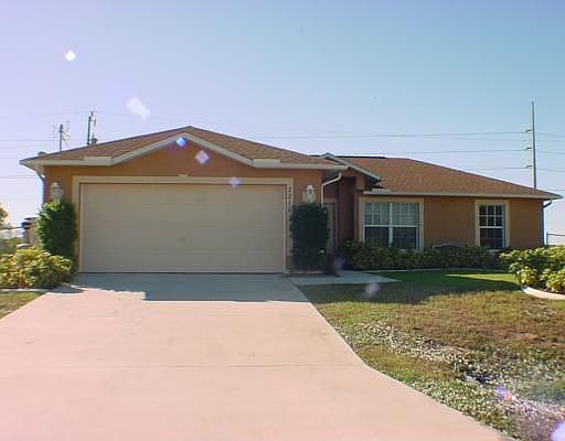 1st image of 2218 NE 24th Ter