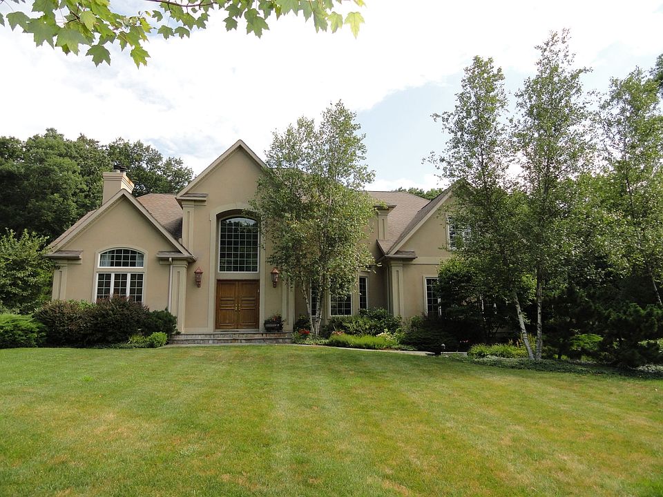 1st image of 89 Stonewall Cir