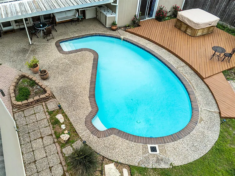 10631 Del Monte Dr — Photo 24