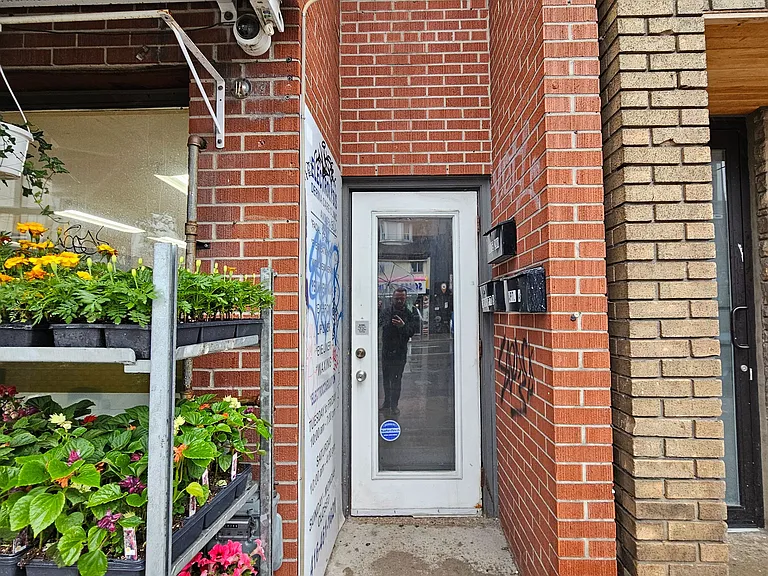 733 Pape Ave #A — Photo 30