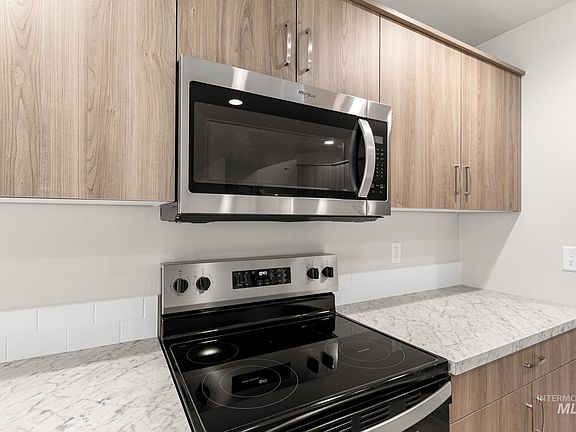5th image of 17167 N Swan Springs Pl