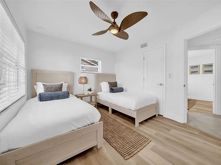4924 Shetland Ave — Photo 33